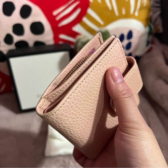 GUCCI Pebbled Calfskin GG Marmont French Wallet - Picture 5 of 16